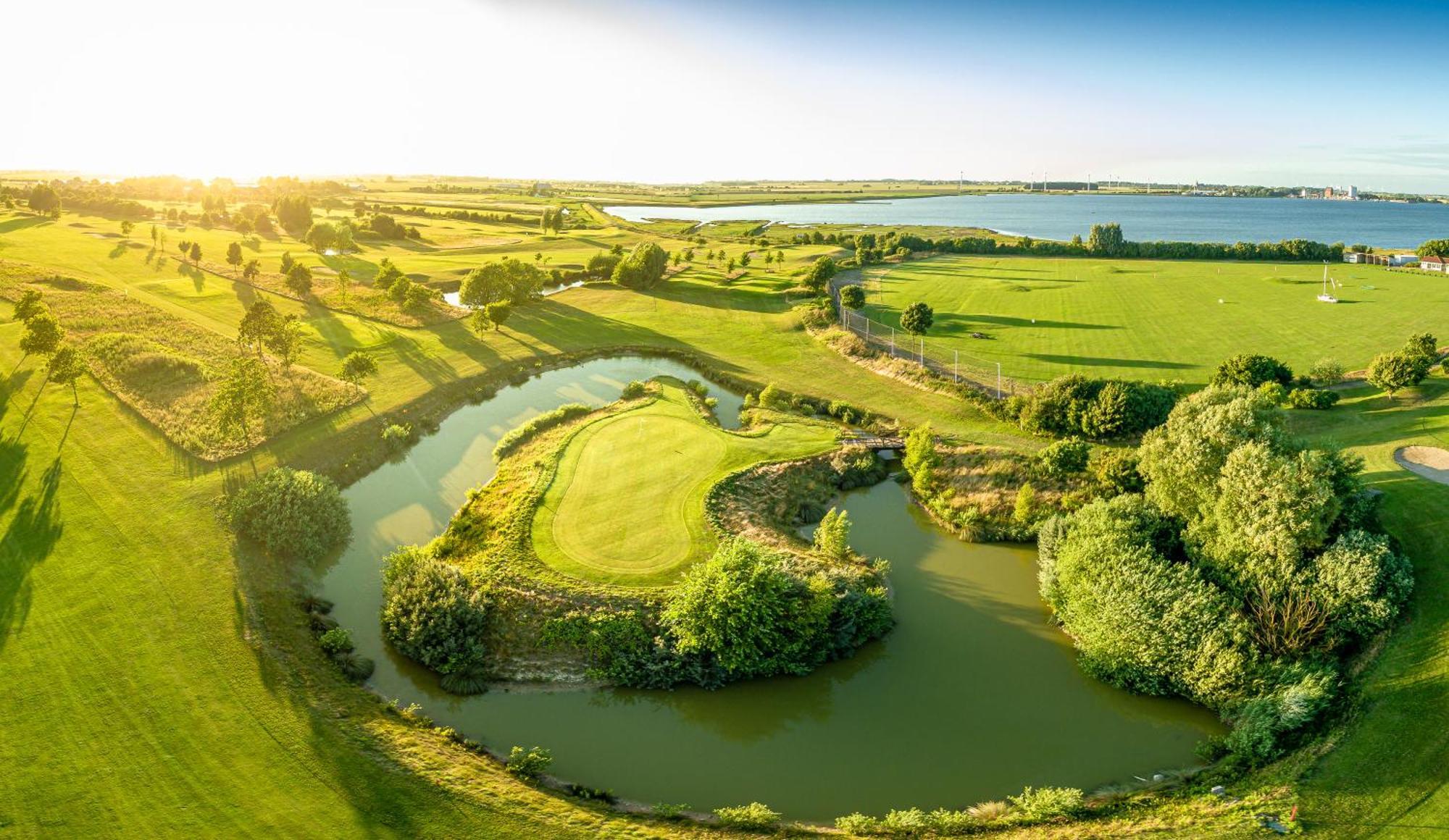 Golf 'N Wave Aktivresort Fehmarn Eksteriør bilde