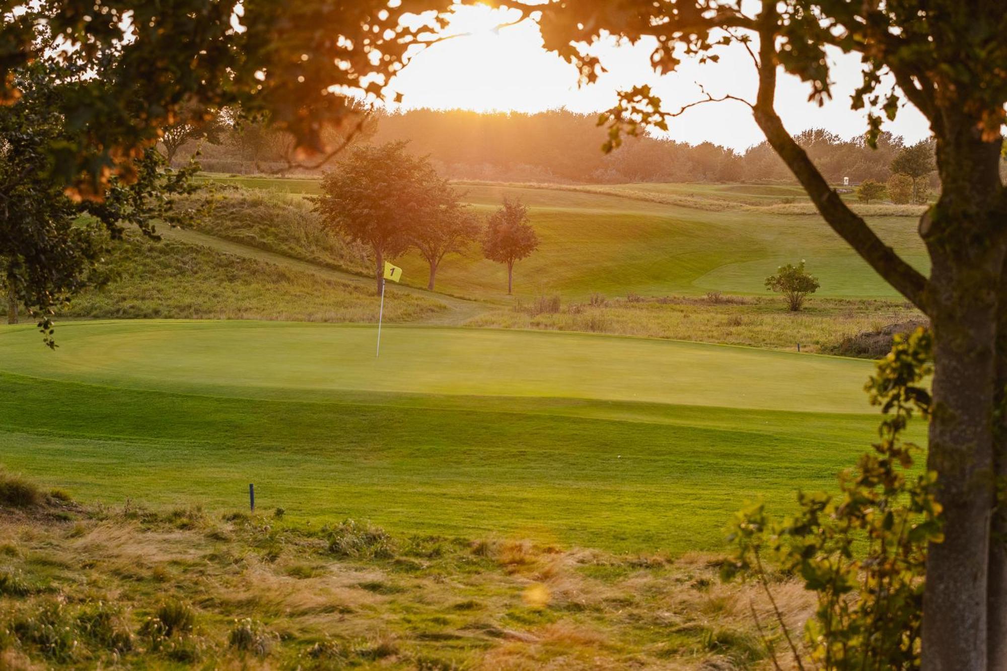 Golf 'N Wave Aktivresort Fehmarn Eksteriør bilde
